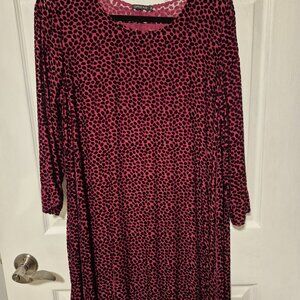 GRIZAS TUNIC - Velvet flocking.  Size Medium. Beautiful deep red